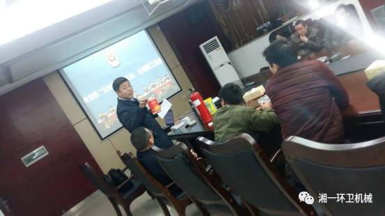 長沙湘一機(jī)械有限公司,長沙環(huán)衛(wèi)設(shè)備制造,長沙環(huán)衛(wèi)設(shè)備銷售,保潔項目